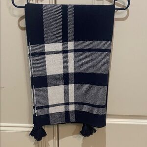 Plaid Navy and White blanket scarf/wrap with tassels